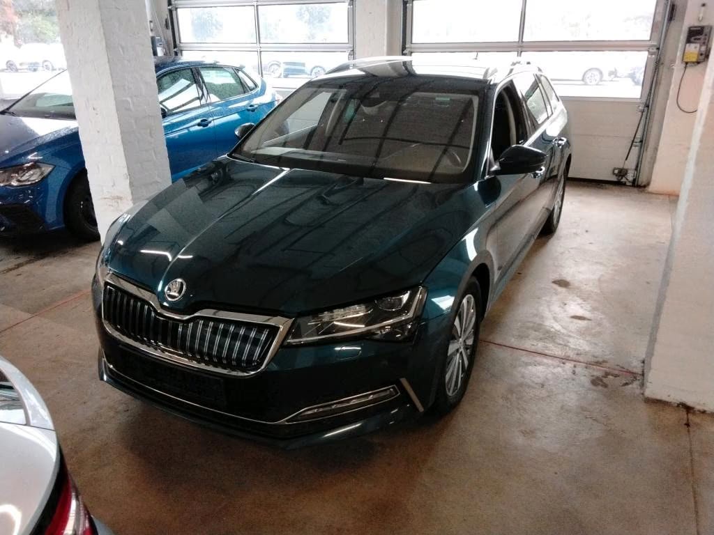 Skoda Superb 1.4 2021