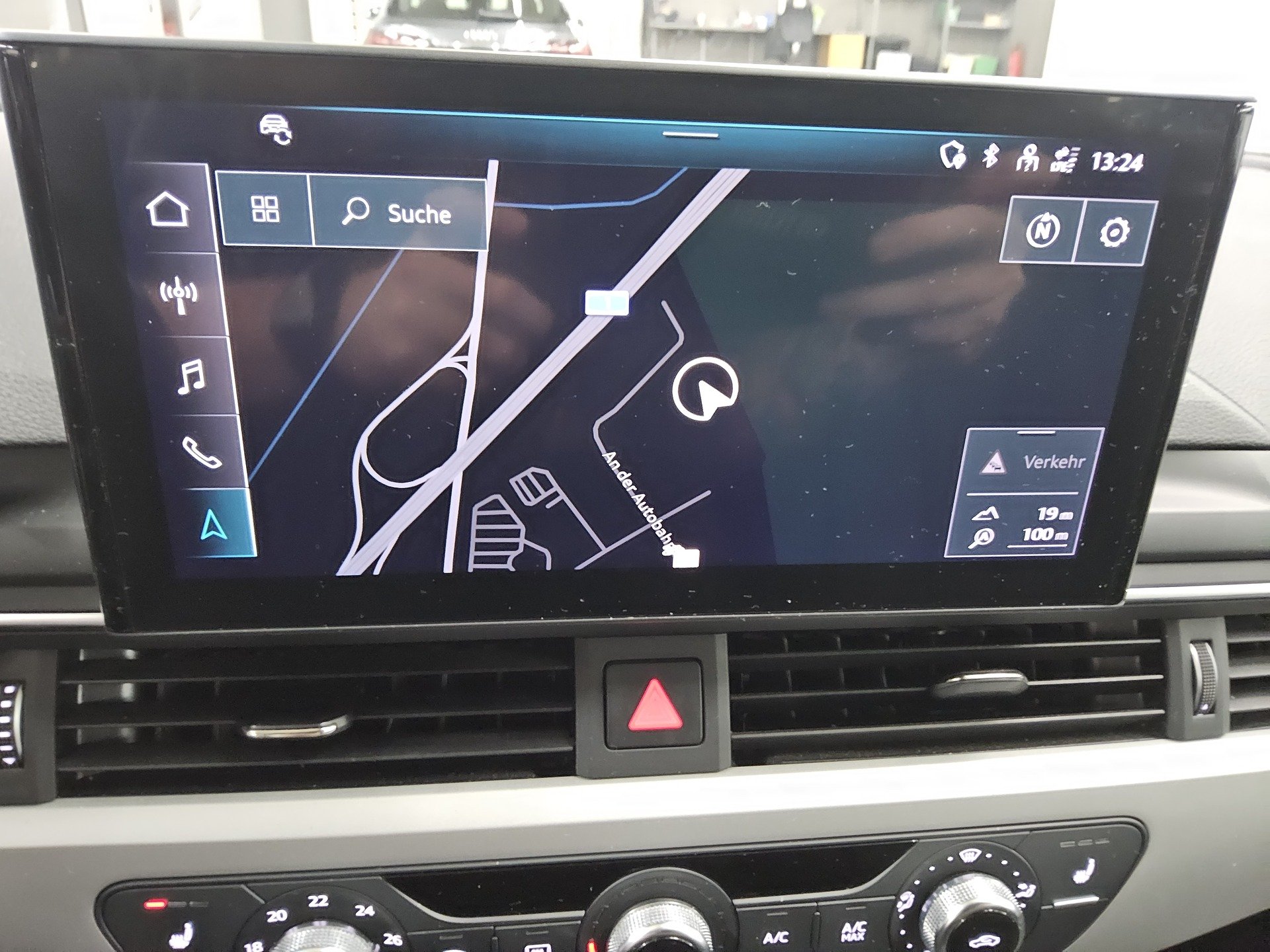 Audi A4 Avant 40 TDI Leder Navi LED PDC Shz Tempomat 7