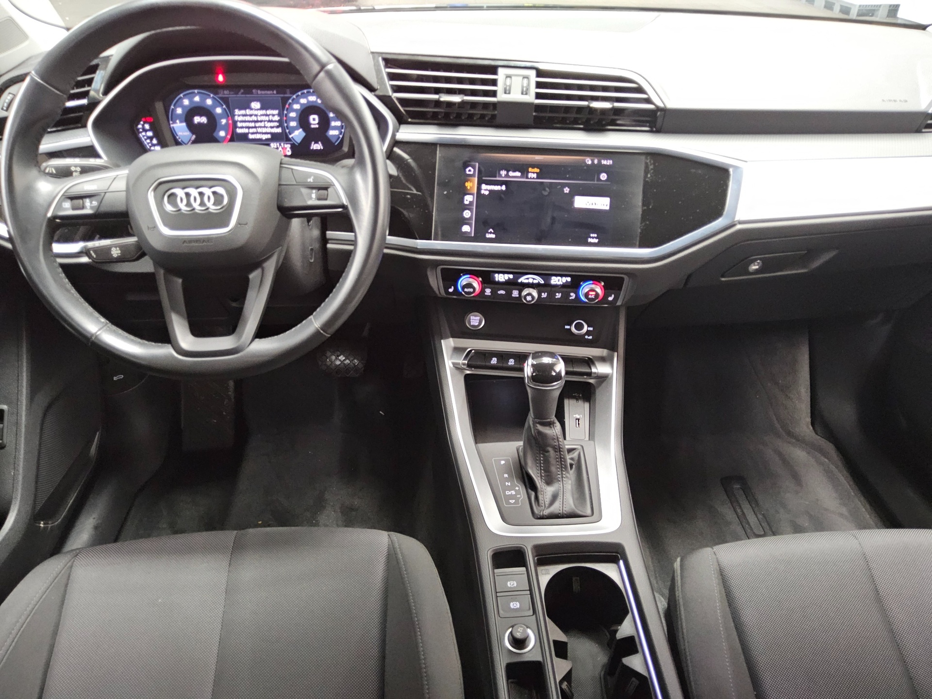 Audi Q3 40 TFSI Qu. virtual LED PDC Shz 5