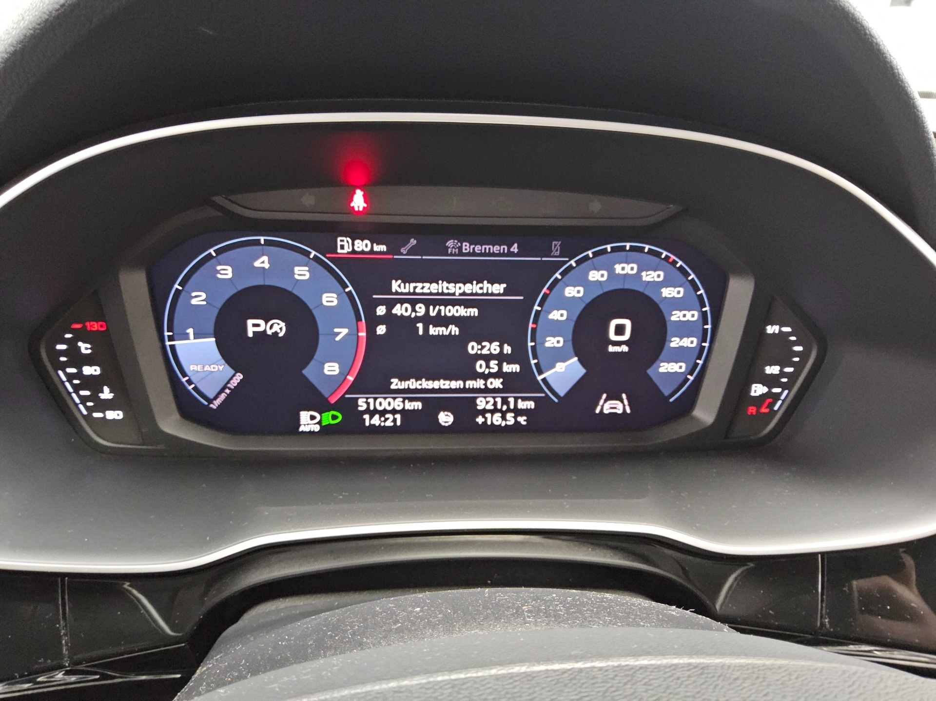 Audi Q3 40 TFSI Qu. virtual LED PDC Shz 8
