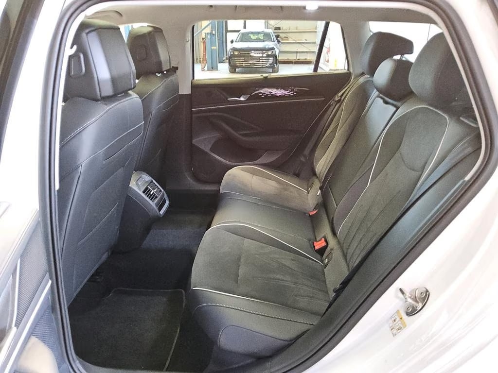 Volkswagen Passat Variant 2.0 2024 6