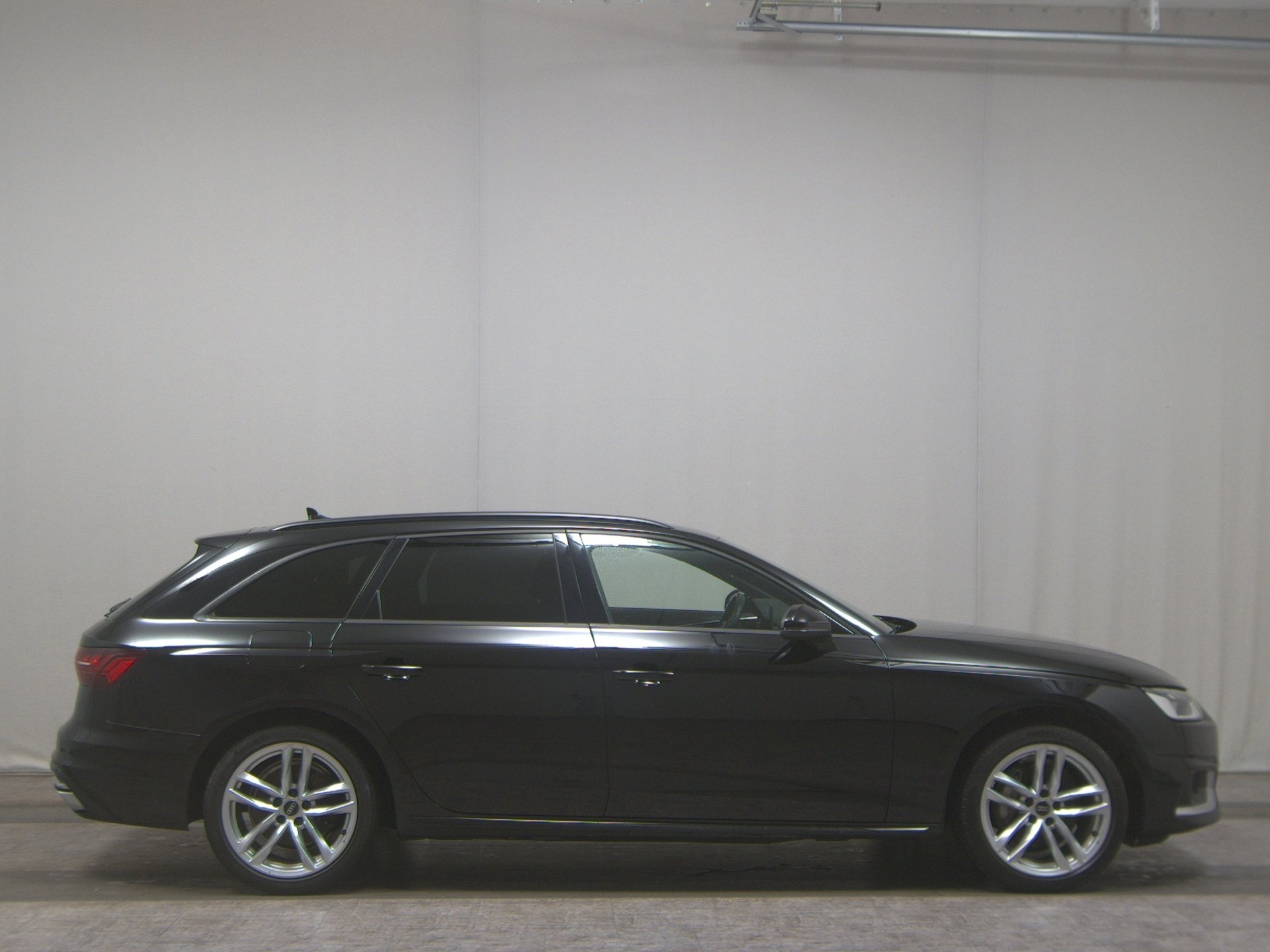 Audi A4 Avant 40 TDI advanced Navi LED vc+ Kamera
