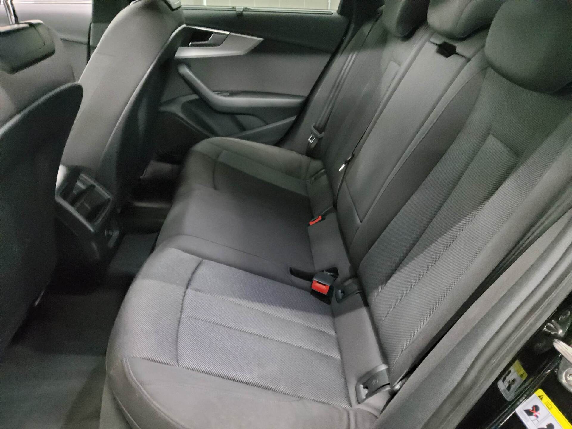 Audi A4 Avant 40 TDI advanced Navi LED vc+ Kamera 13