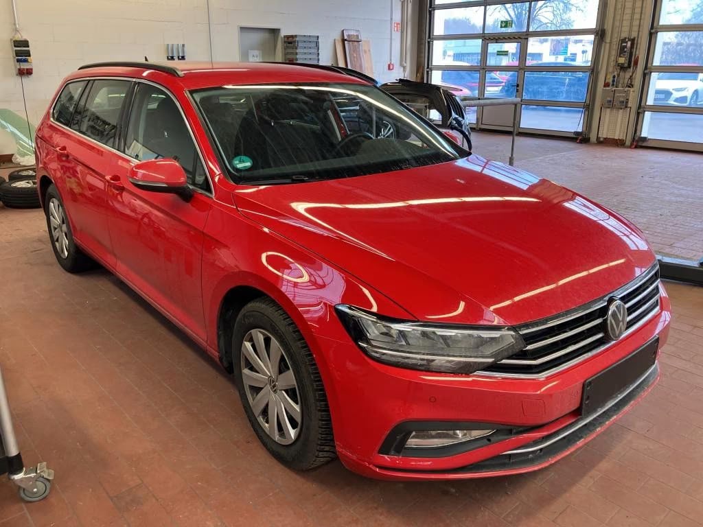 Volkswagen Passat Variant 2.0 2023 2