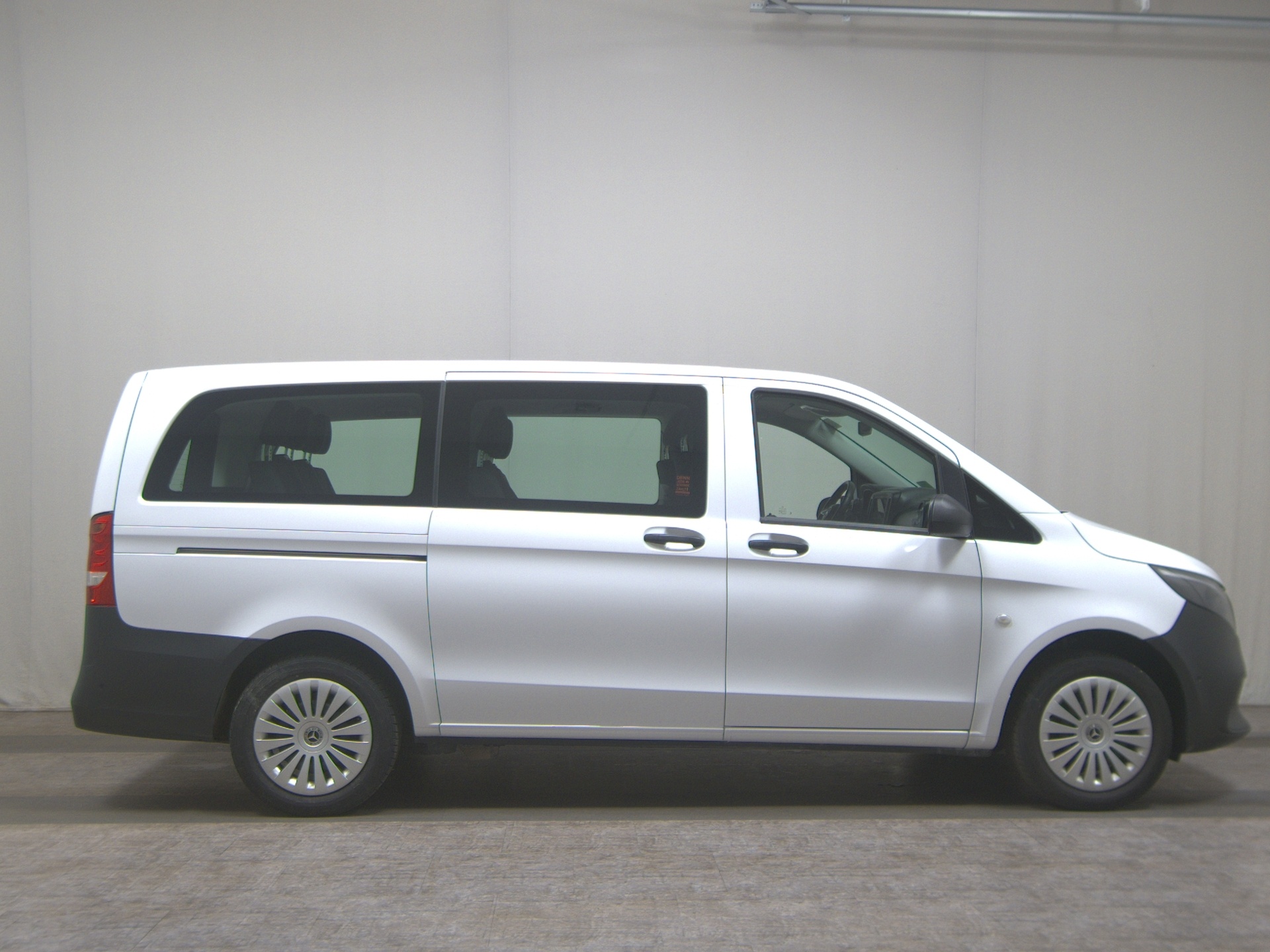 Mercedes-Benz Vito CDI 4x4 Pro lang 8-Sitze Navi RfK MBUX