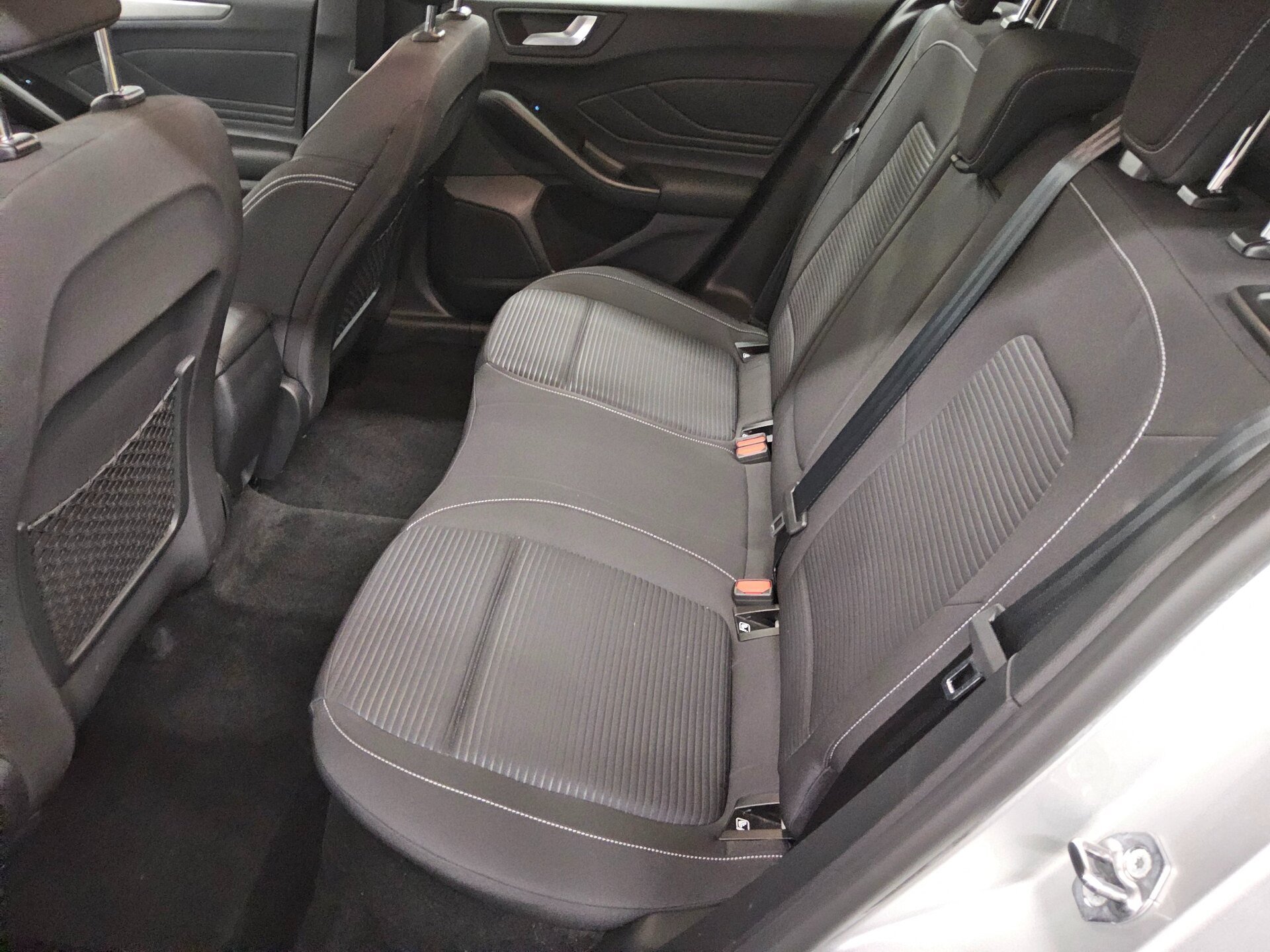 Ford Focus Turnier 1.0 EB Titanium Navi LED Kamera 13