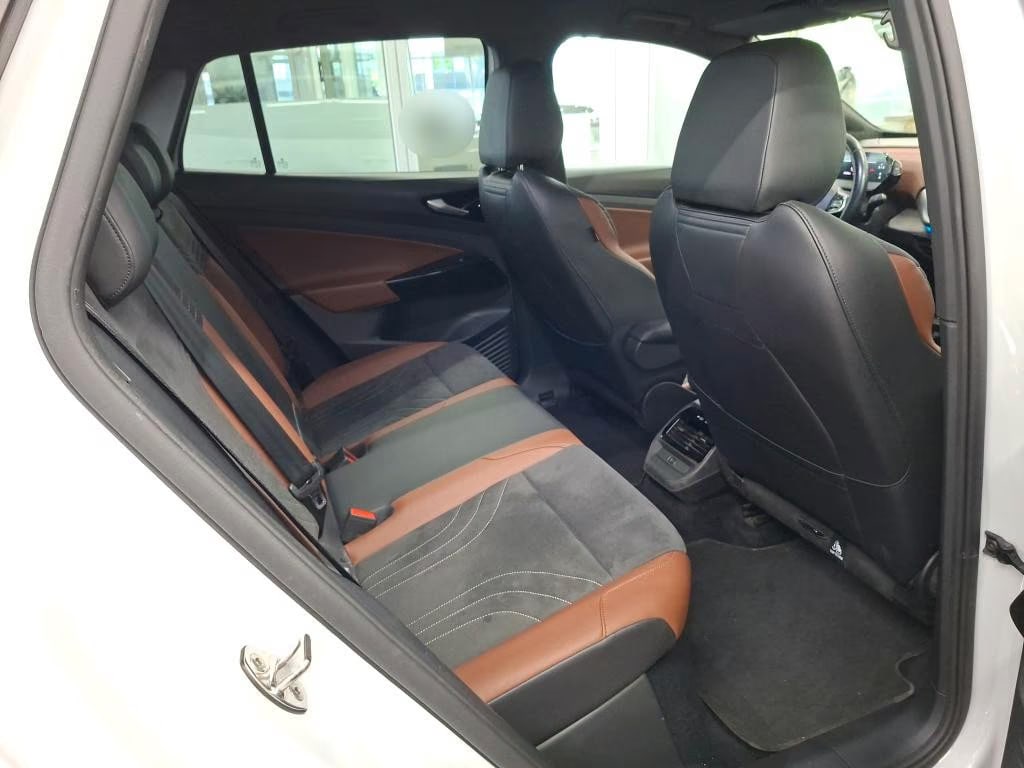 Volkswagen ID.4 2022 6