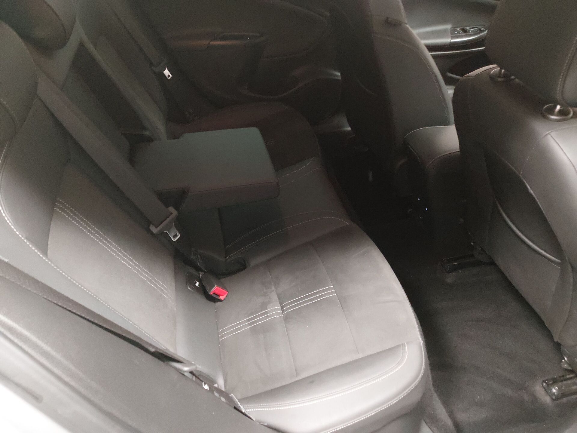 Opel Astra ST 1.5 D Elegance -Motorschaden- 13