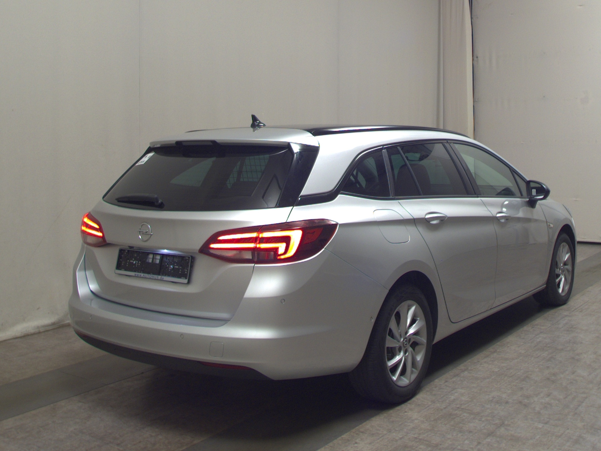 Opel Astra ST 1.5 D Elegance -Motorschaden- 4