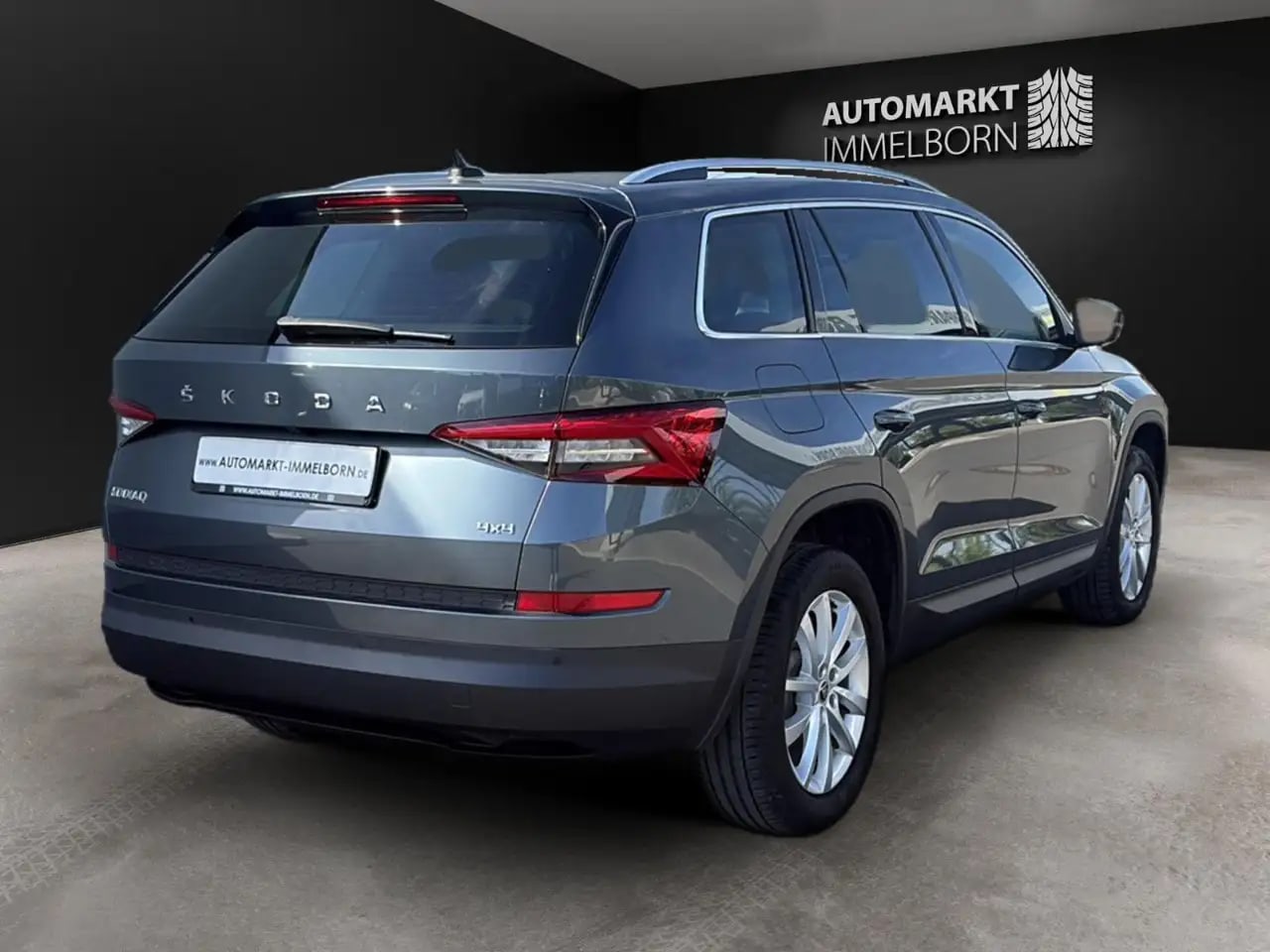 Skoda Kodiaq Style 4x4 AHK*Kamera*LED*Leder*ACC*FWerk 7