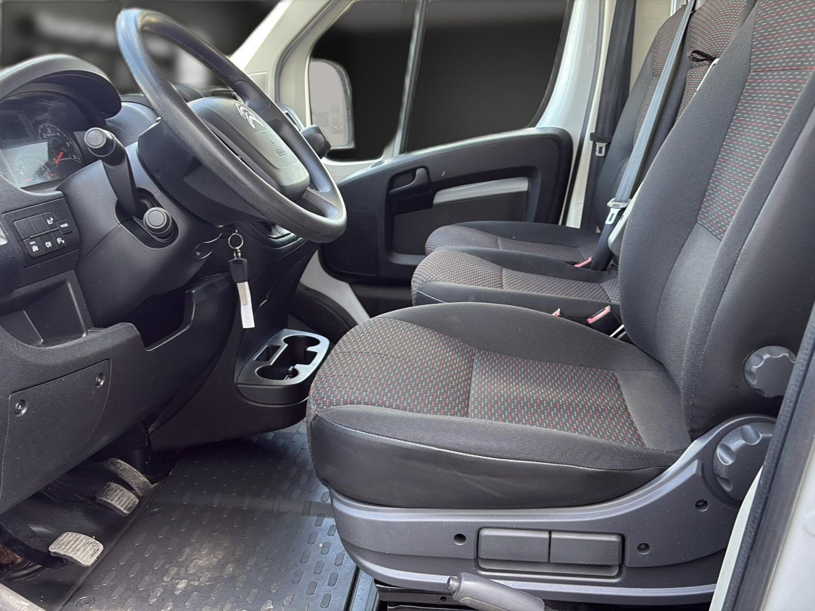 Citroën Jumper Doka L2 7-Sitze+Klima+AHK 8