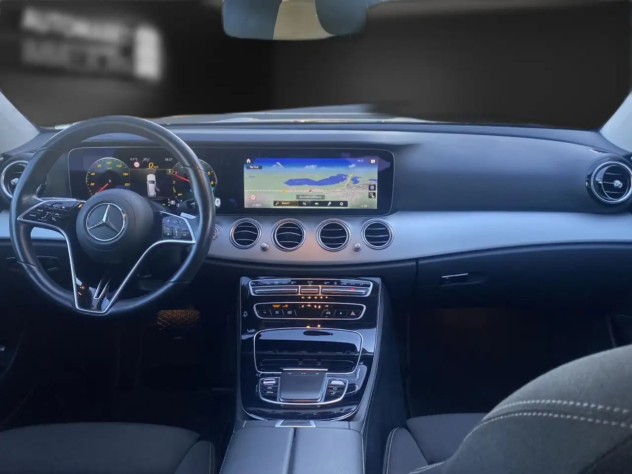Mercedes-Benz E 300 de AHK*Distro*HUD*LED*Widesc*Kamera*SO96% 10