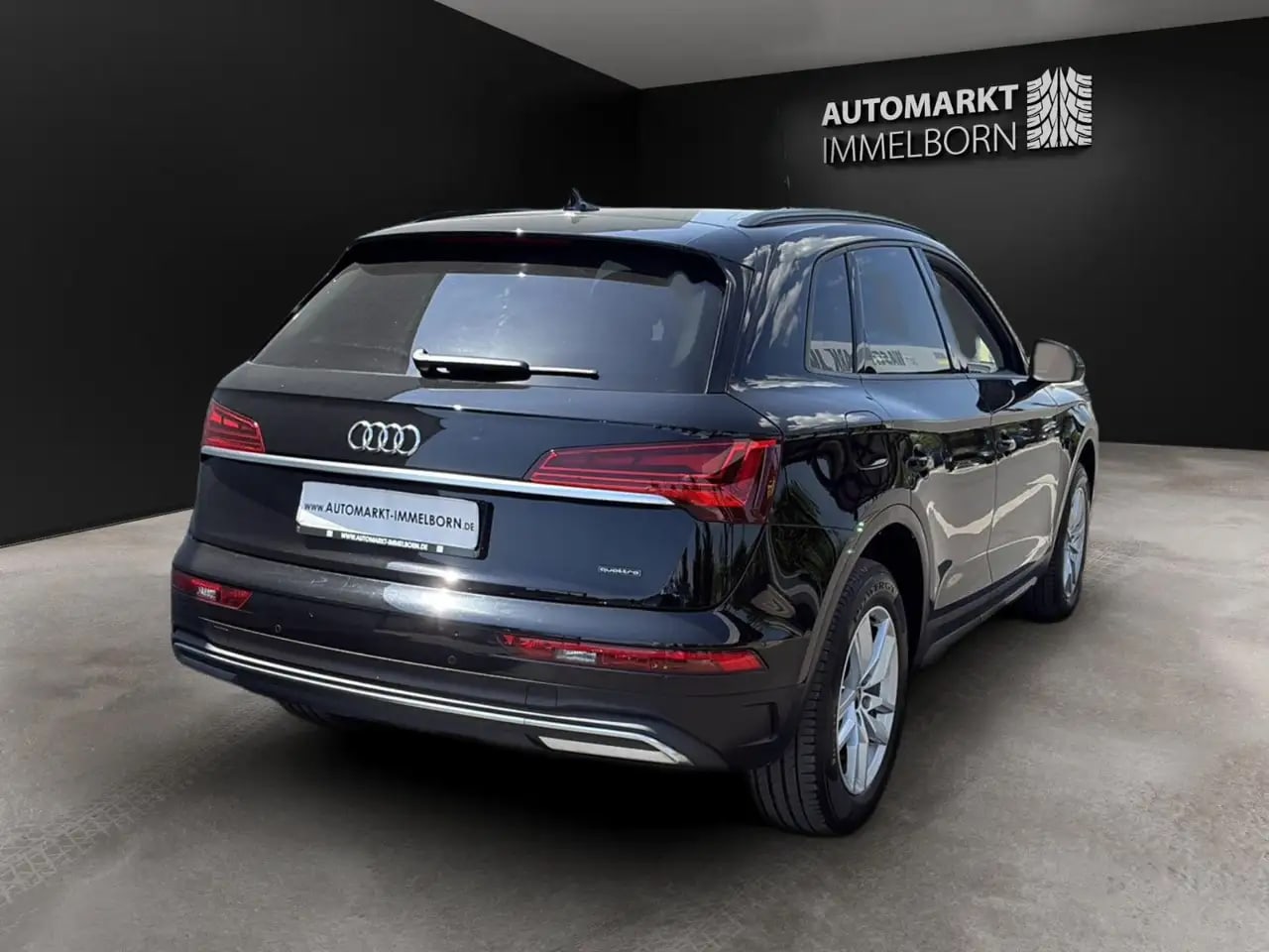 Audi Q5 e quattro Virtual*LED*NaviTouch*SOH100%*AHK 11