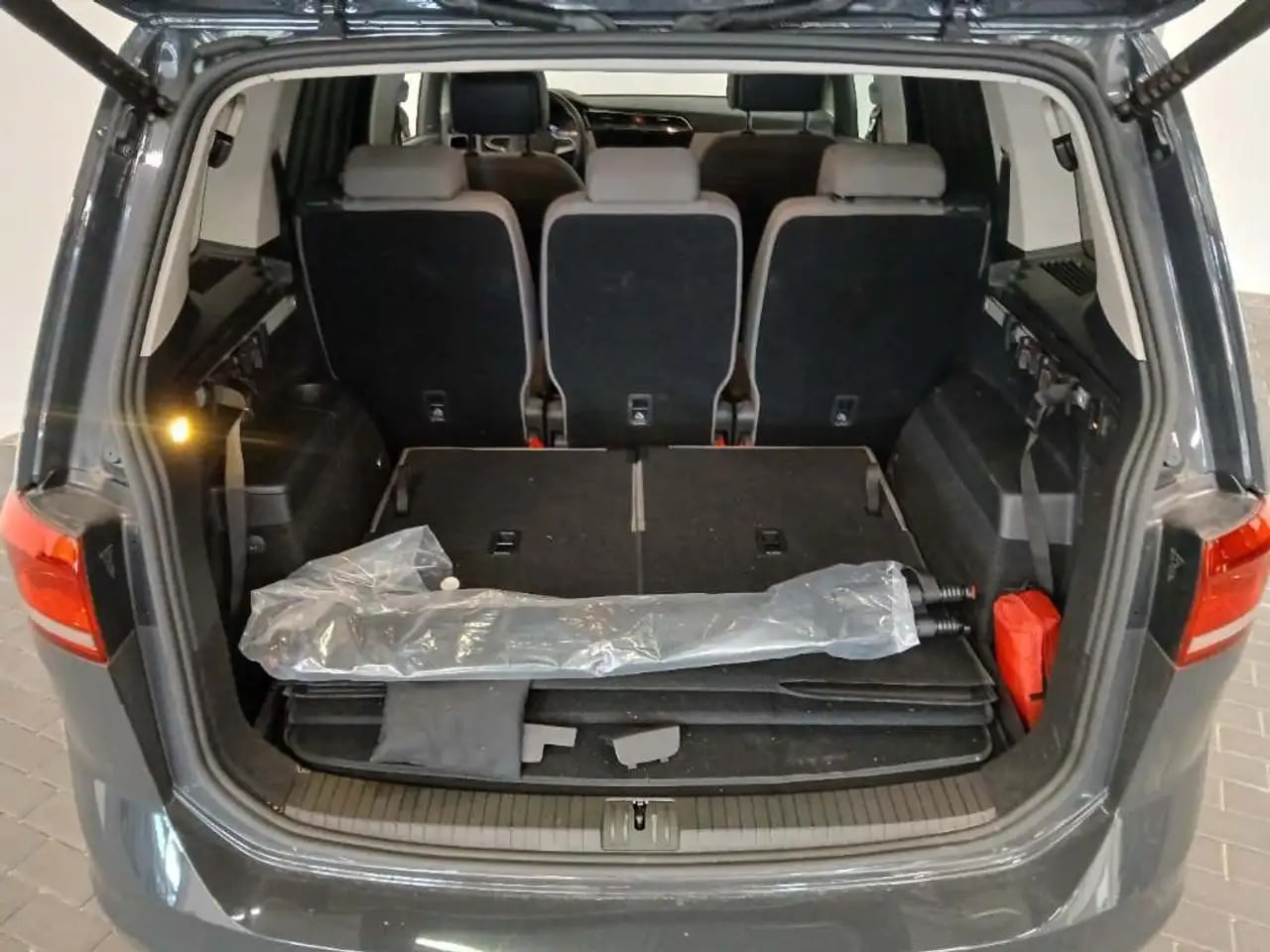 Volkswagen Touran Comfortline 7Sitz*AHK*STHZG*Kamera*ACC* 6