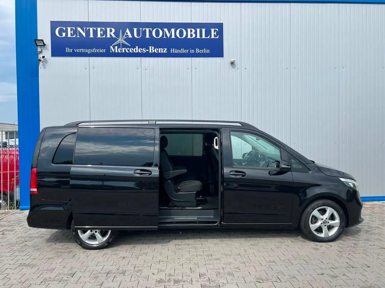 Mercedes-Benz V 220 EXTRALANG 9G WEBASTO LED 360° AHK 7-SITZER 6