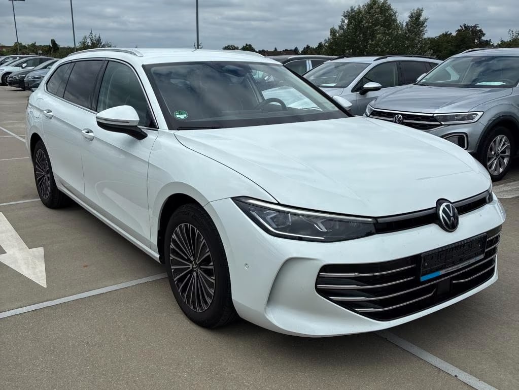 Volkswagen Passat Variant 2.0 2024 2