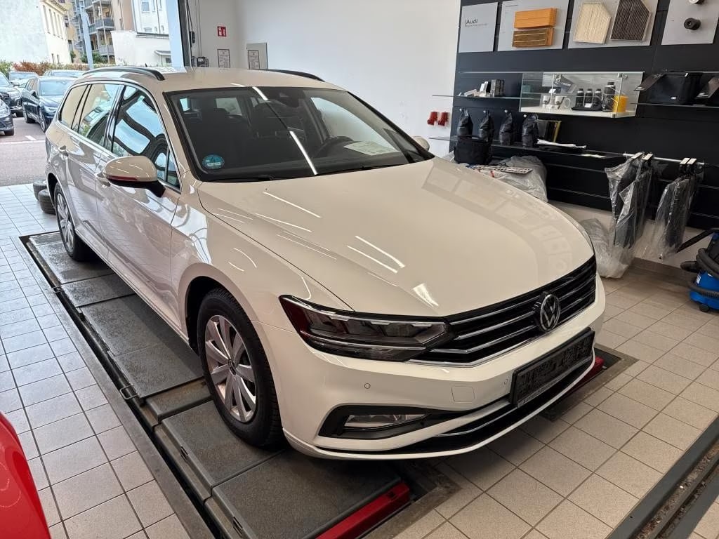 Volkswagen Passat Variant 2.0 2021 2