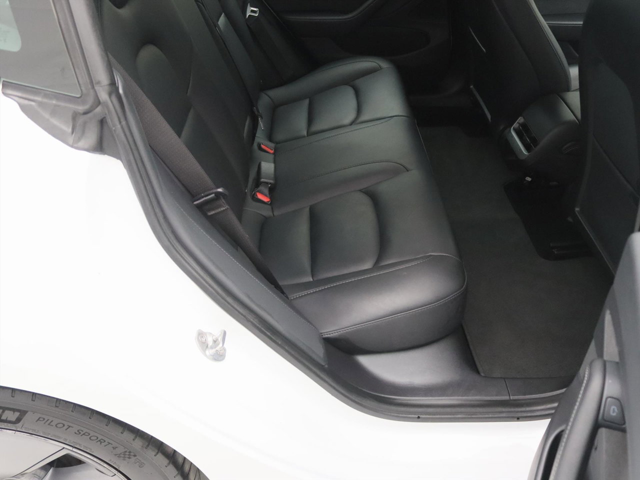 Tesla Model 3 Long-Range AWD 351pk 75 kWh FACELIFT [ WARMTEPOMP+AUTOPILOT+620KM WLTP+PREMIUM AUDIO ] 15