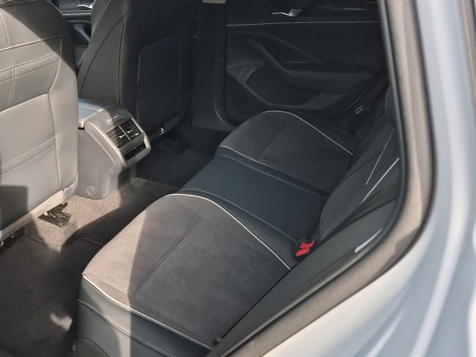 Volkswagen Passat Variant 2.0 2024 6