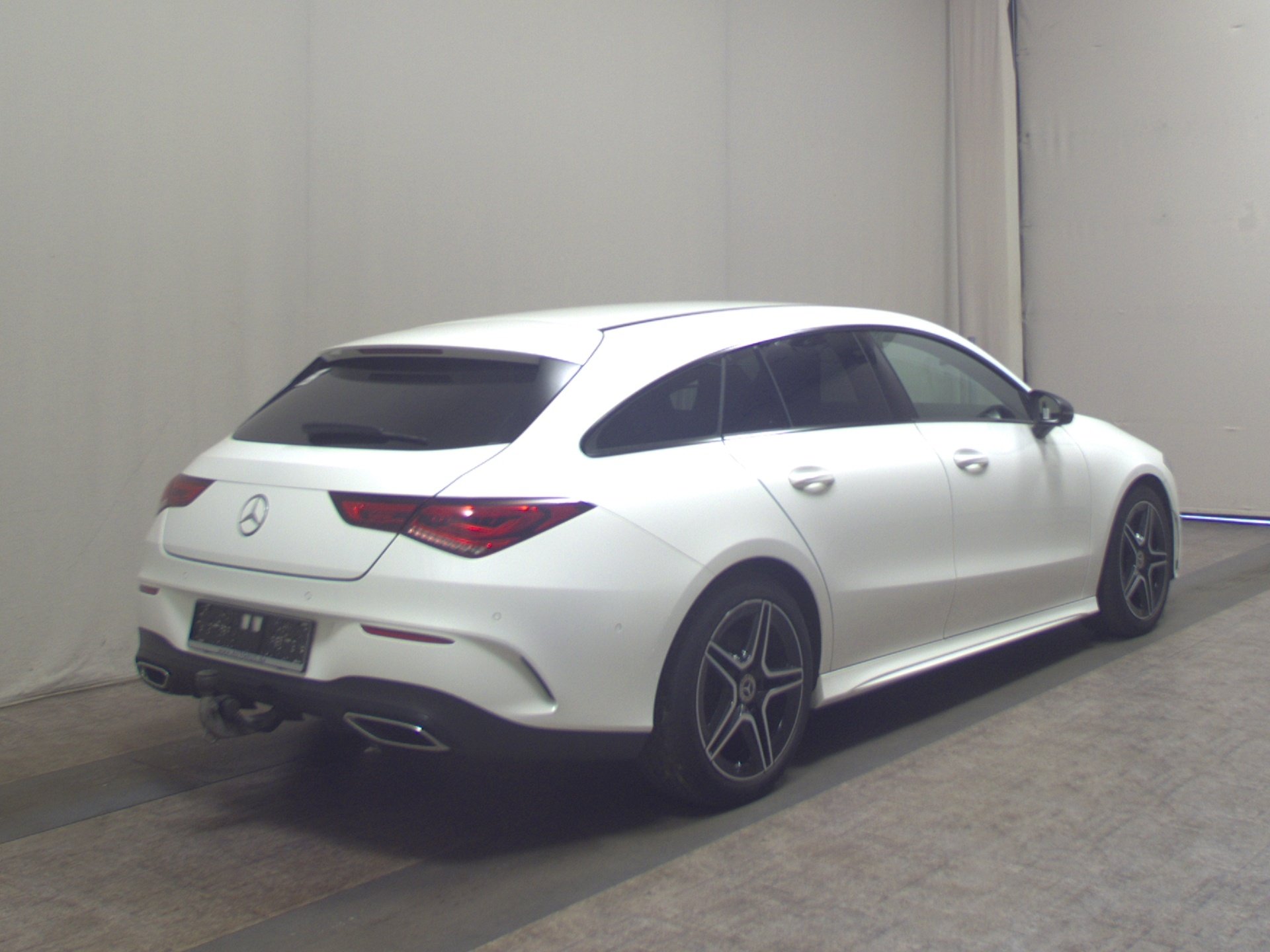 Mercedes-Benz CLA 220 SB d 4M AMG-Line Night Navi LED AHK RfK 4