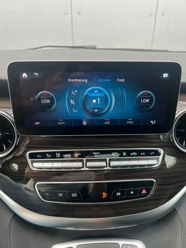 Mercedes-Benz V 300 LANG 4M AIRMATIC PANO WEBASTO EL.TÜREN AHK 19