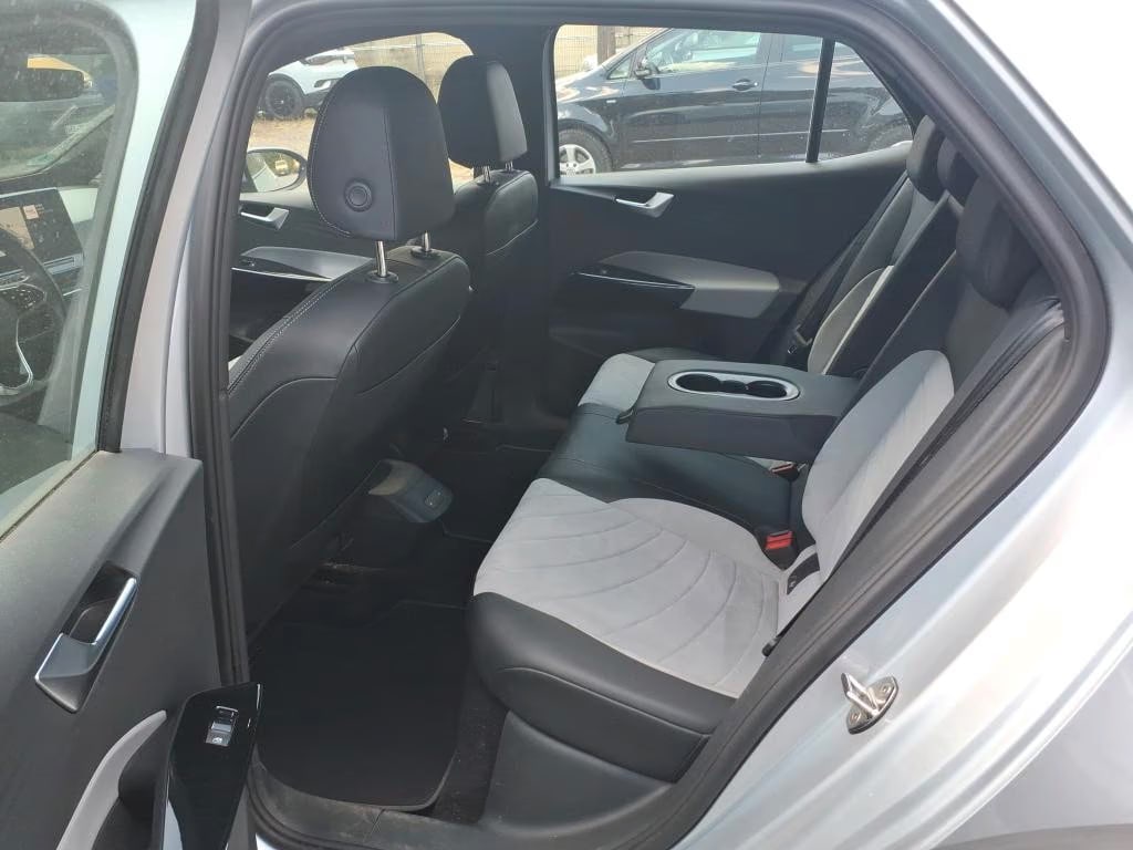 Volkswagen ID.3 2023 6