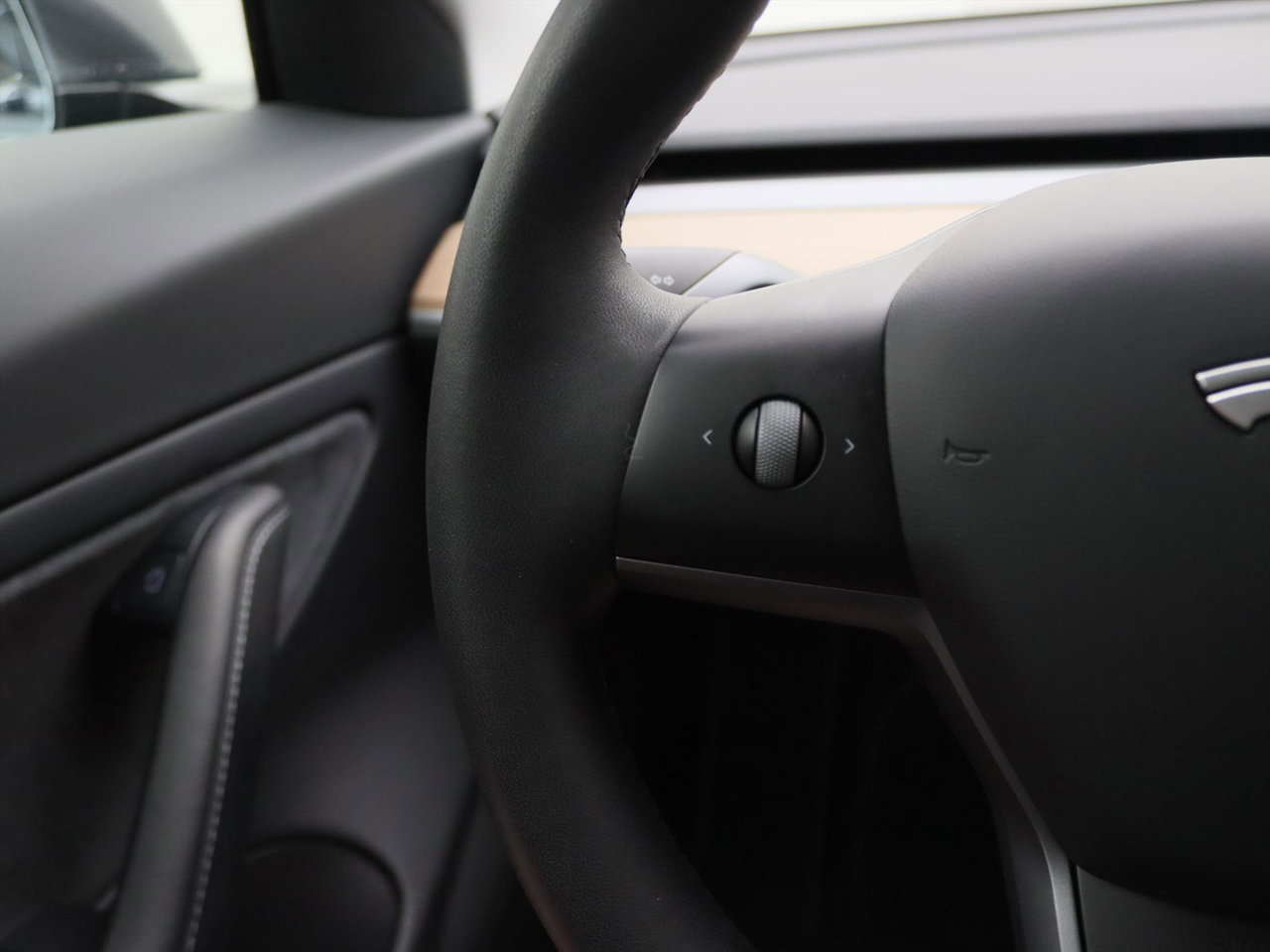 Tesla Model 3 Long-Range AWD 351pk 75 kWh [ FACELIFT+WARMTEPOMP+AUTOPILOT+620KM WLTP+PREMIUM AUDIO ] 29