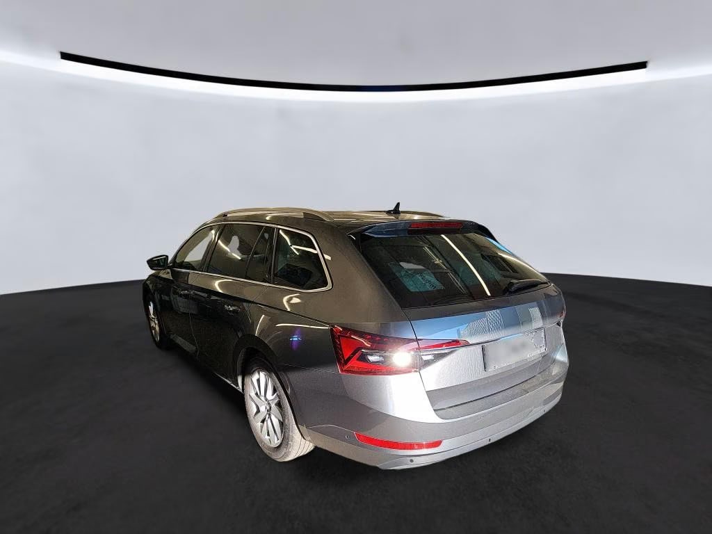 Skoda Superb 2.0 2023 3
