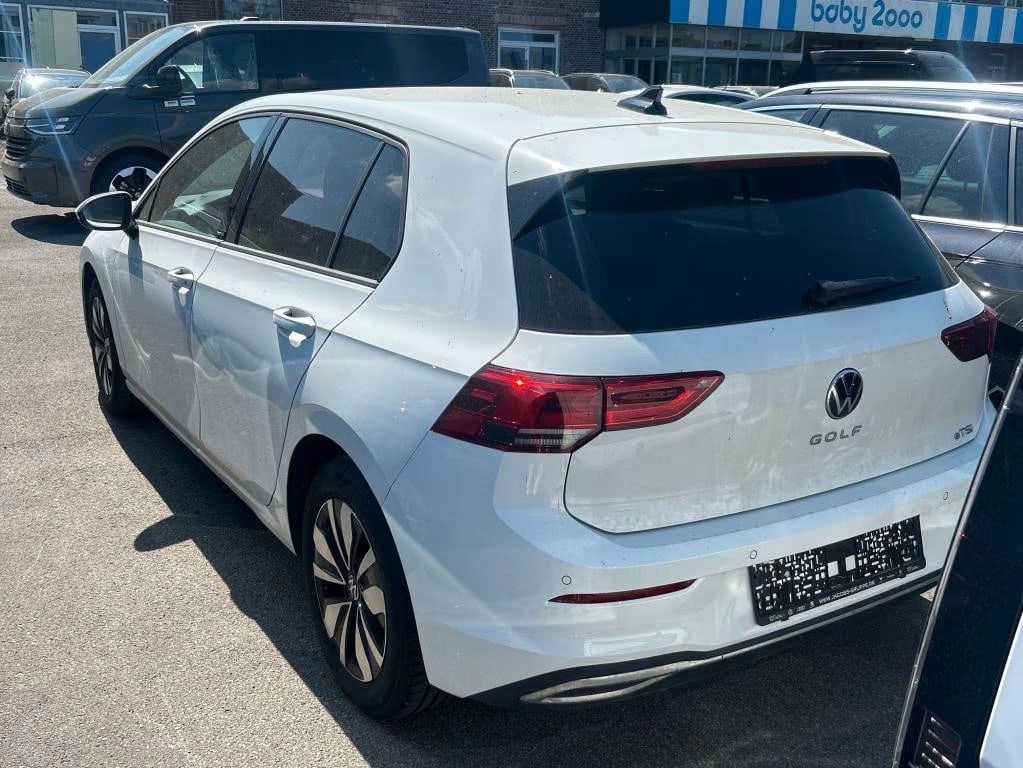 Volkswagen Golf 1.0 2024 3