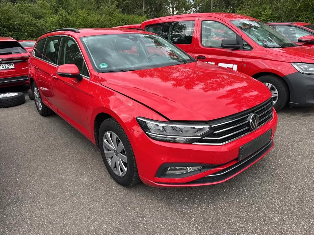 Volkswagen Passat Variant 2.0 2024 2