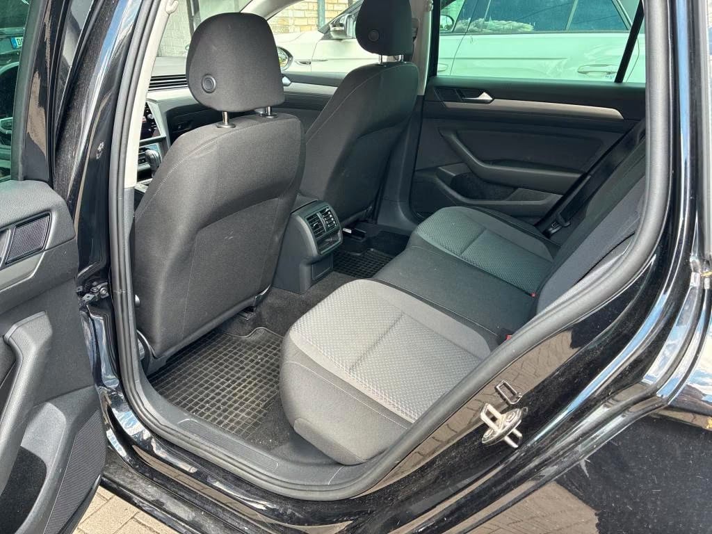Volkswagen Passat Variant 2.0 2022 6
