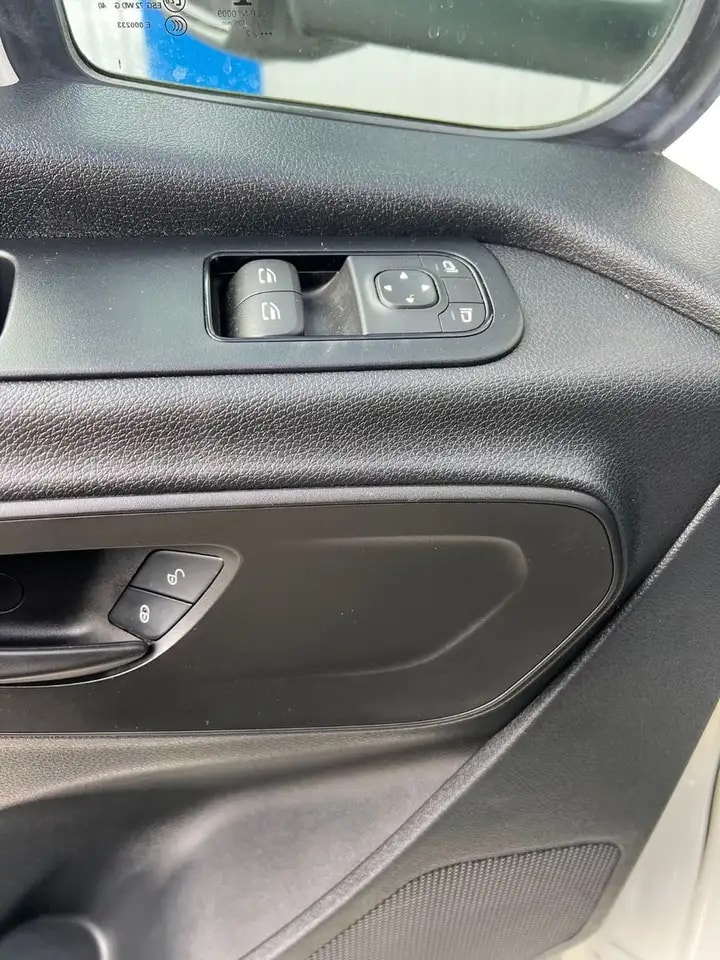 Mercedes-Benz Sprinter 519 KRANKENWAGEN AUTOMATIK KLIMA LED 17
