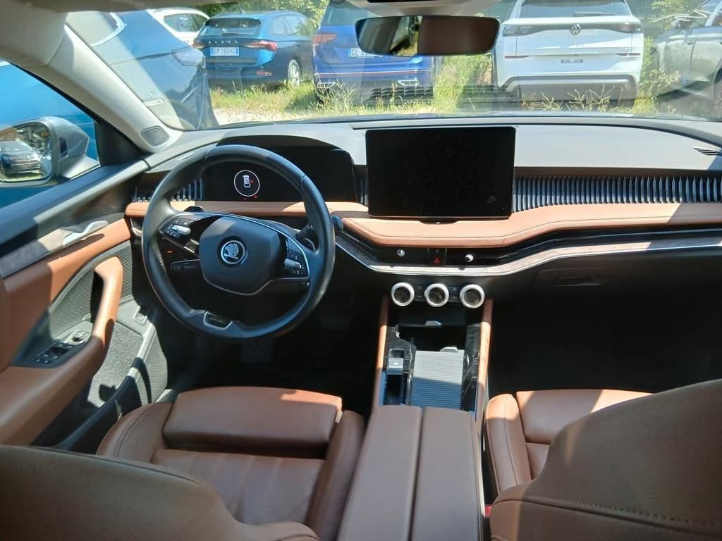 Skoda Superb 2.0 2024 6