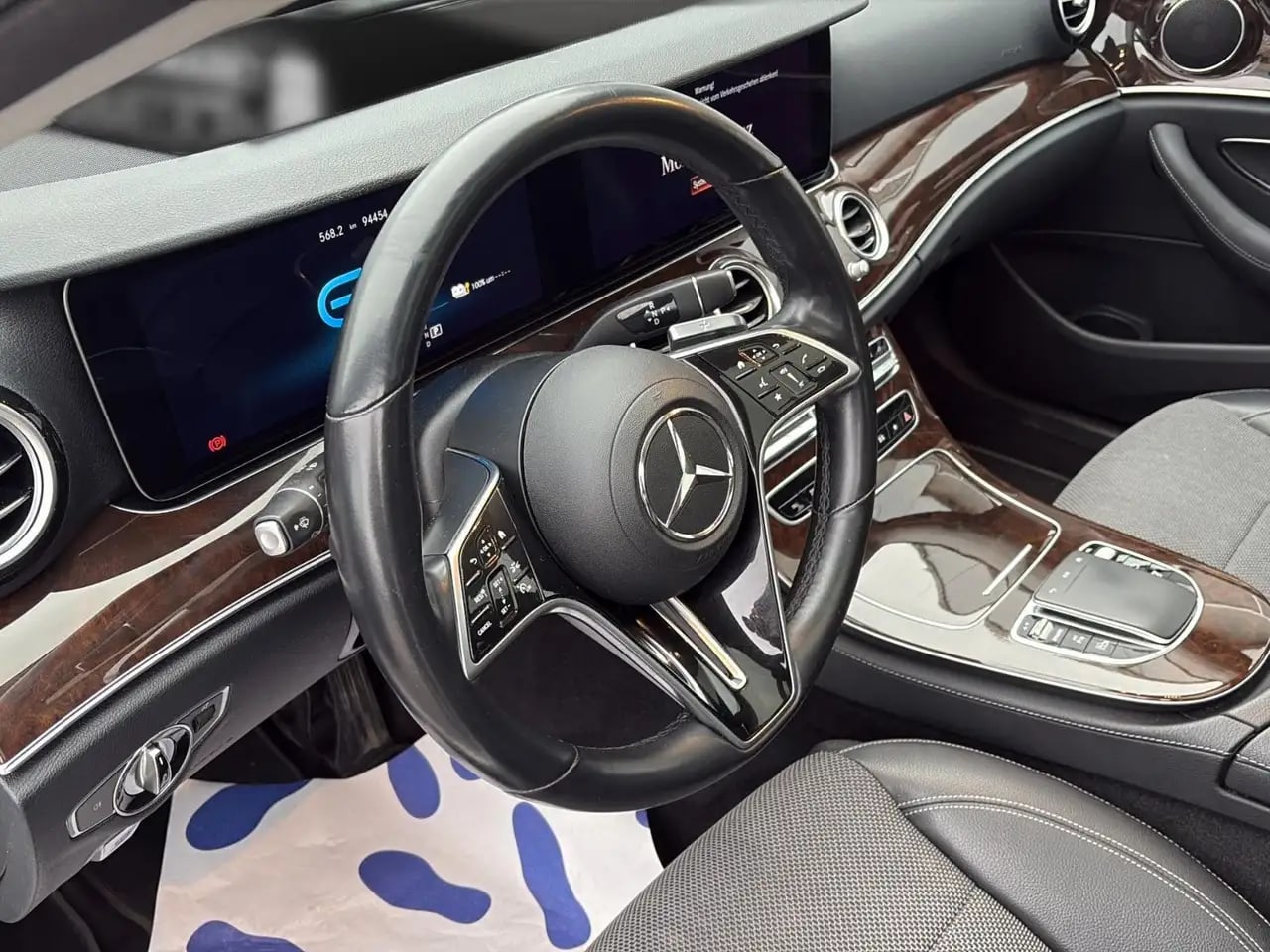 Mercedes-Benz E 300 de 360*Memory*AHK*Distro*Pano*Mube*SOH 92% 11