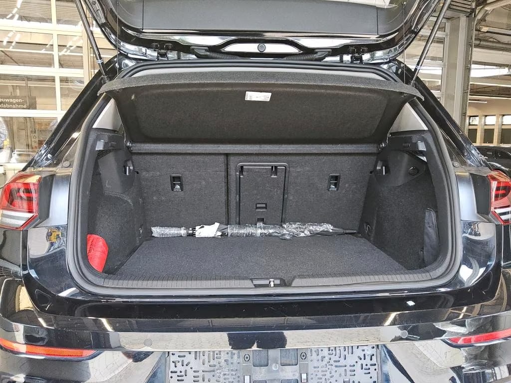 Volkswagen Golf 1.0 2023 8
