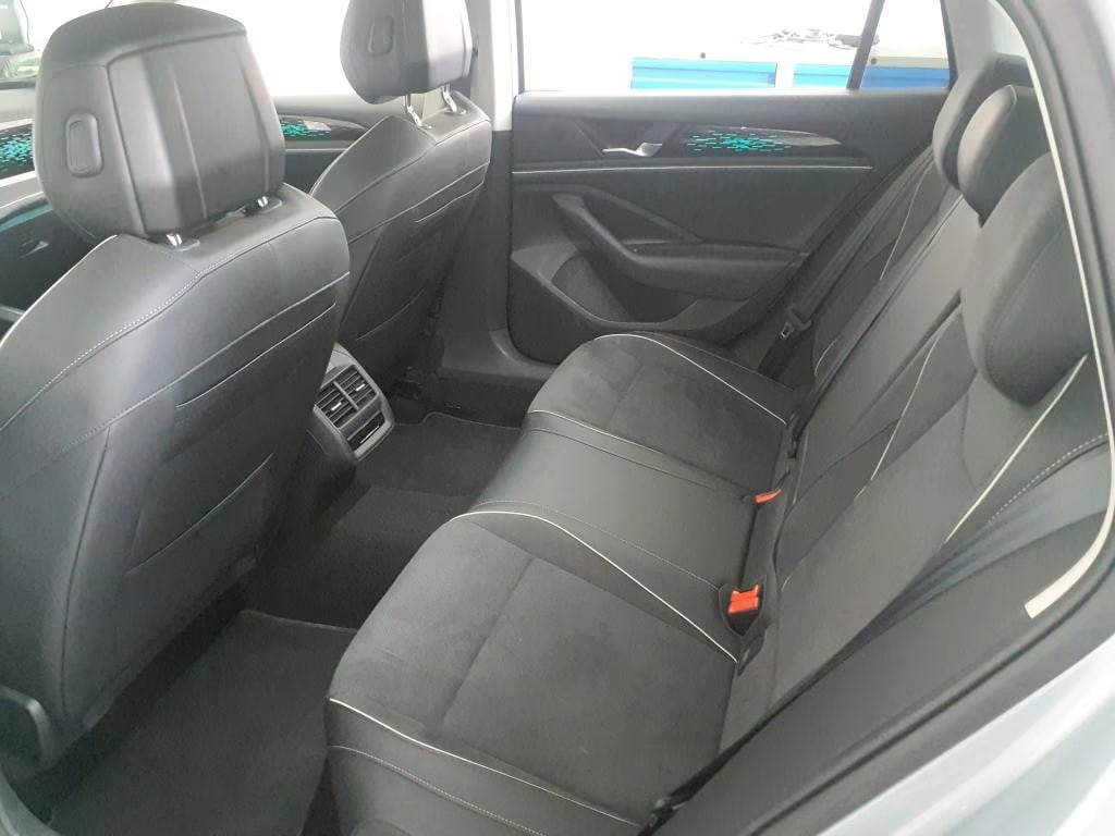 Volkswagen Passat Variant 2.0 2024 7