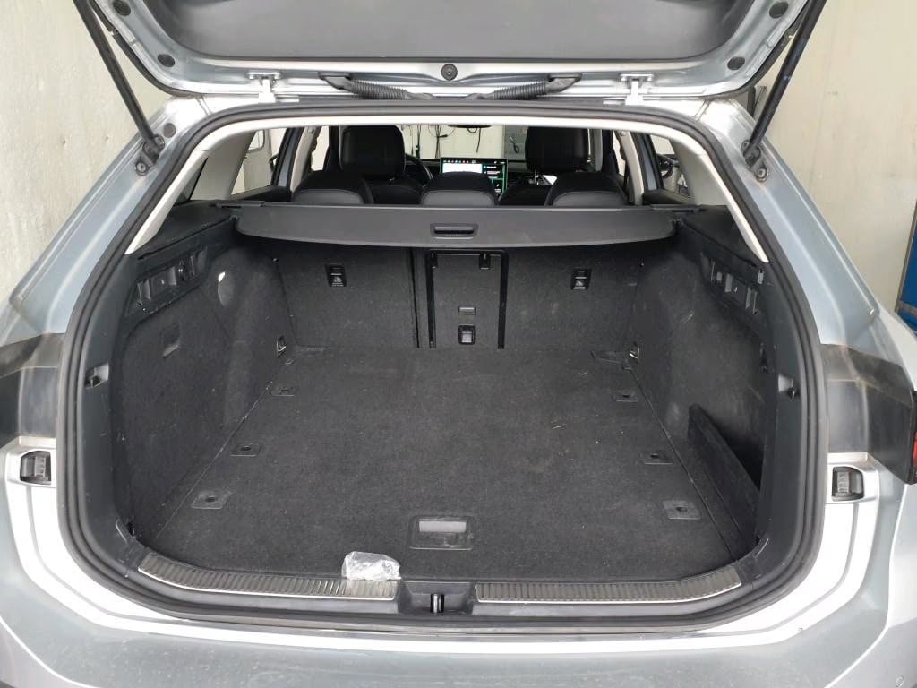 Volkswagen Passat Variant 2.0 2024 8