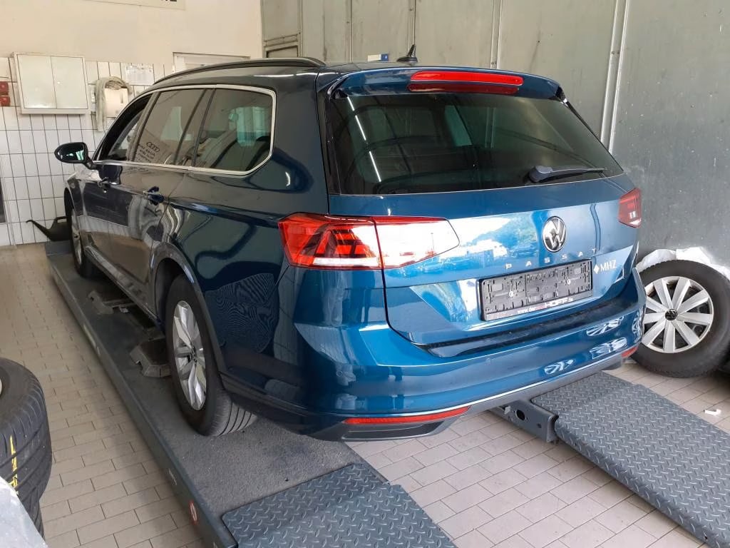 Volkswagen Passat Variant 2.0 2023 3