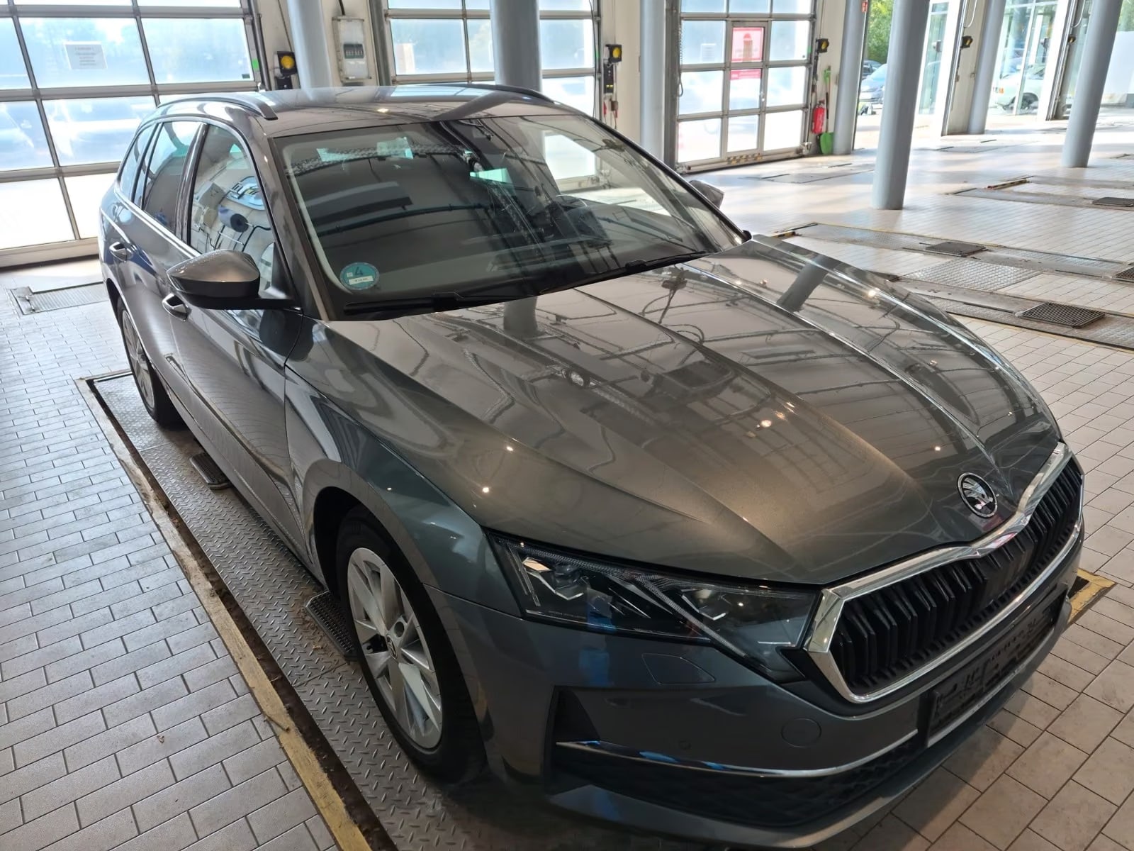 Skoda Octavia 2.0 2024 2