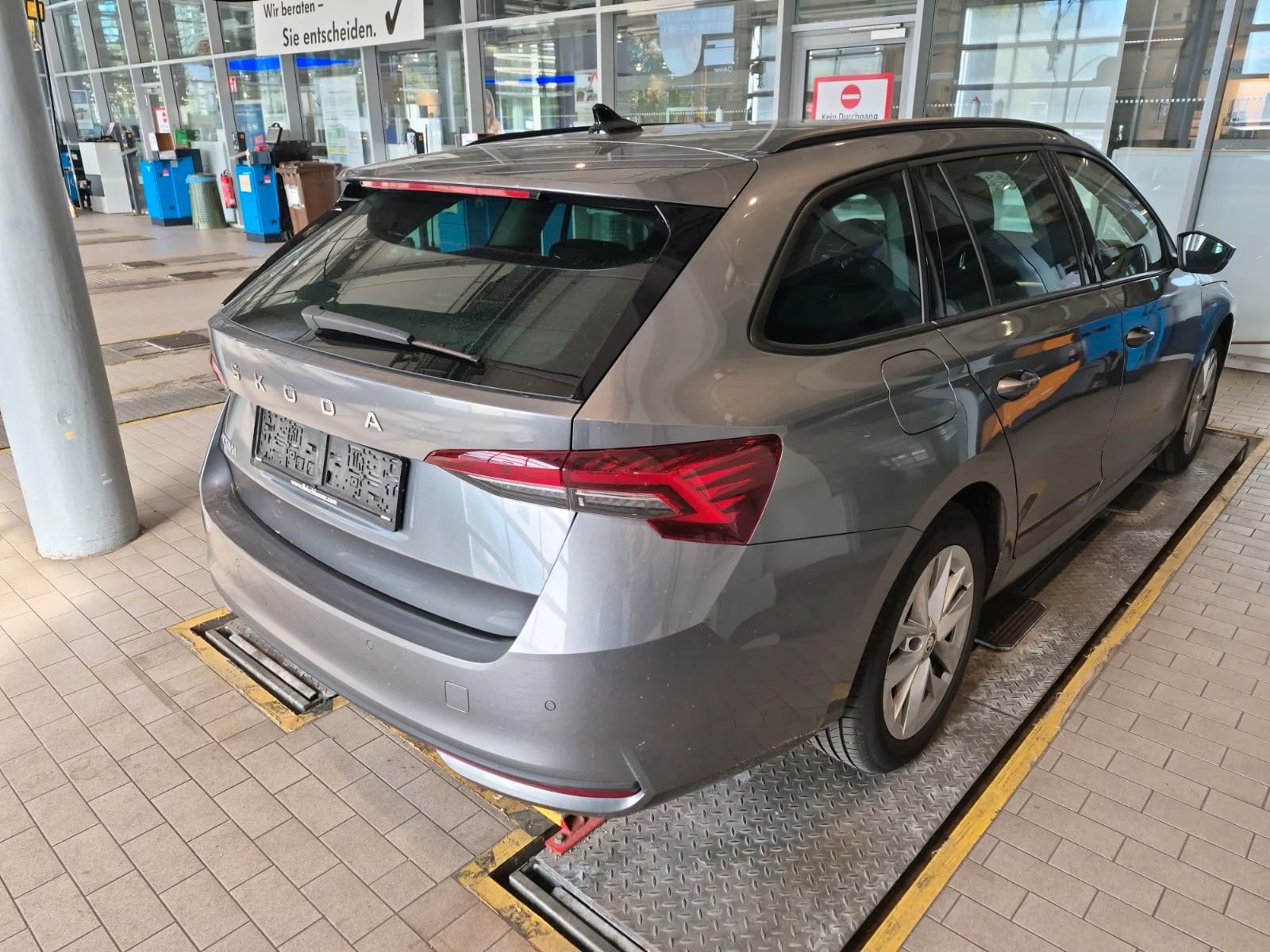 Skoda Octavia 2.0 2024 4