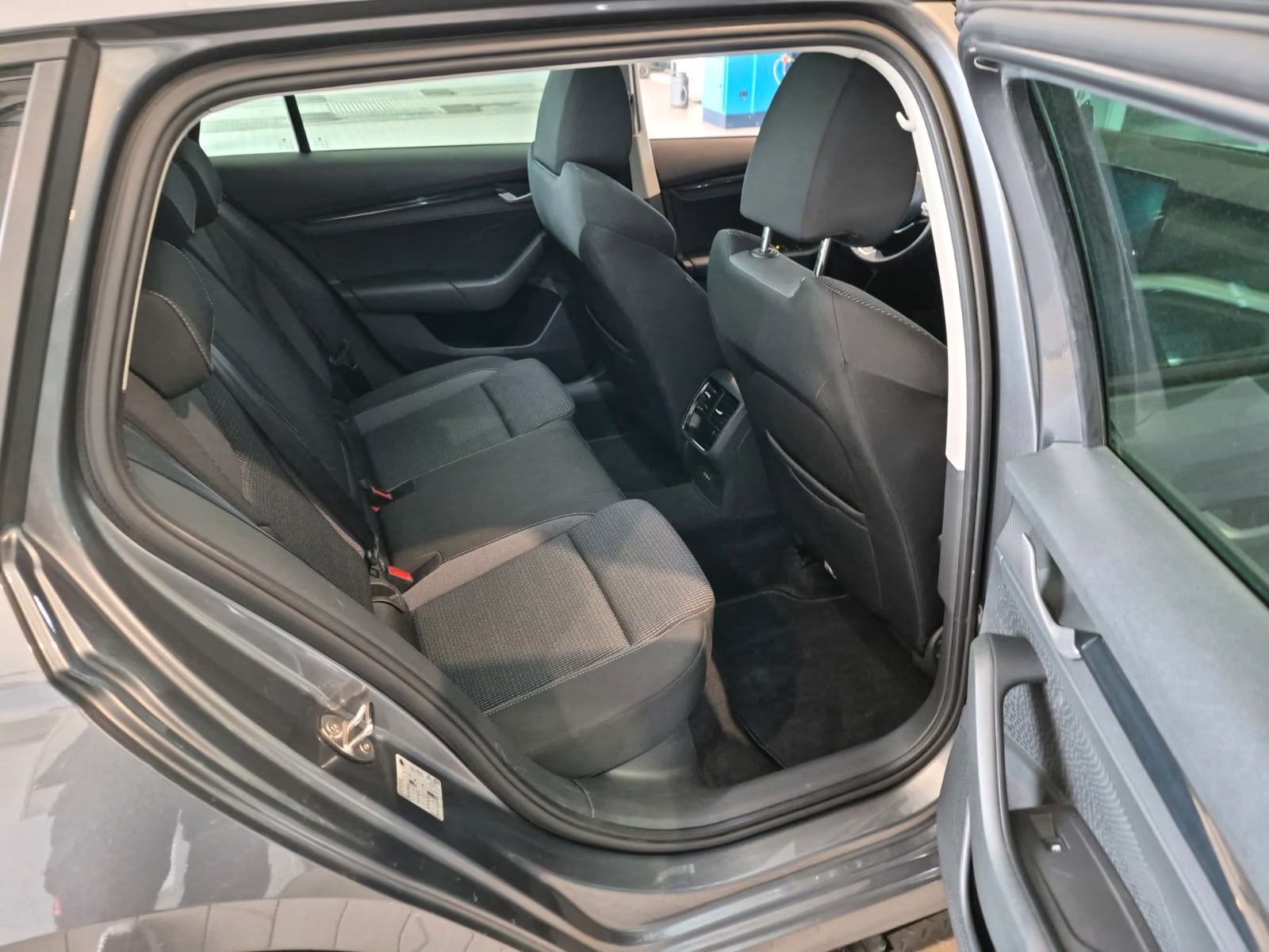 Skoda Octavia 2.0 2024 6