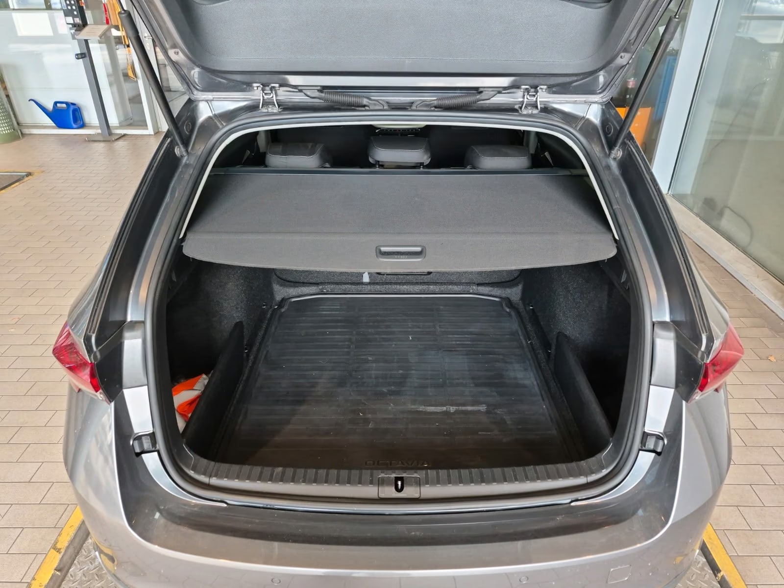 Skoda Octavia 2.0 2024 7