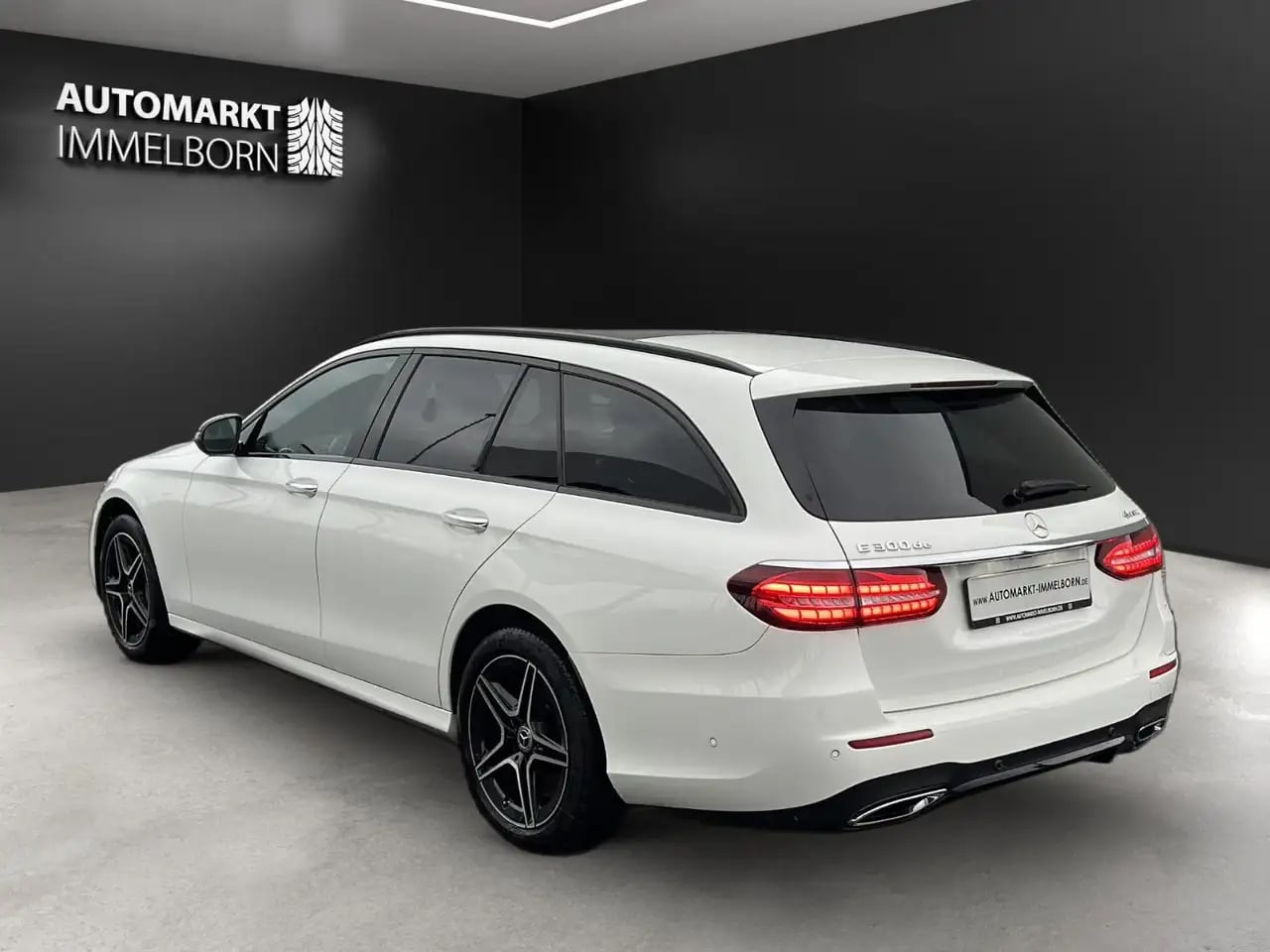 Mercedes-Benz E 300 de AMG Allrad 360*Pano*Burmest*SOH 92%*Dis 6