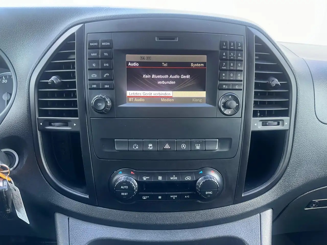 Mercedes-Benz Vito 116 LANG 7G 4x4 MIXTO KLIMA NAVI KAMERA AHK 18
