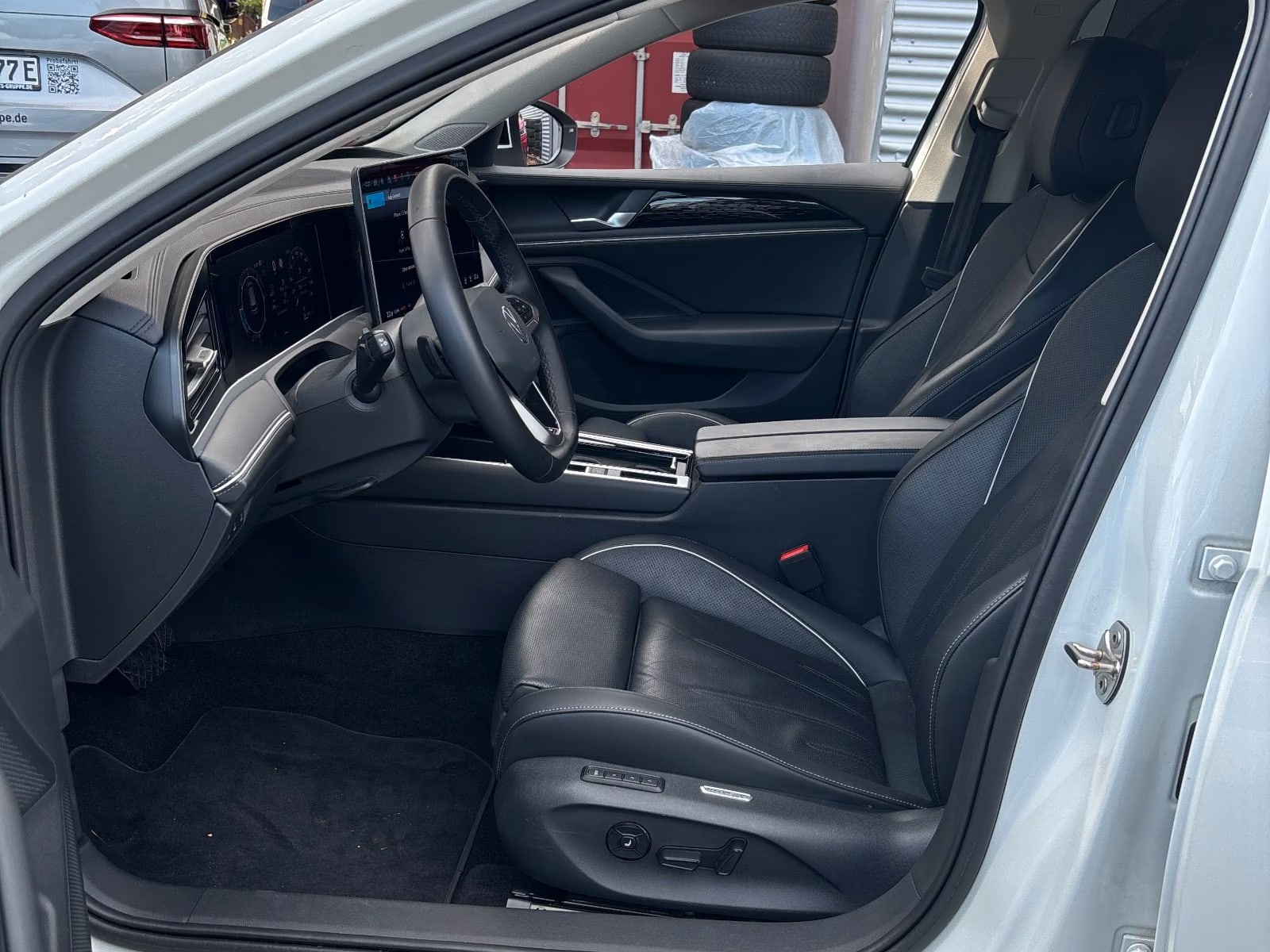 Volkswagen Passat Variant 2.0 2025 5