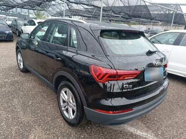 Audi Q3 2.0 2023 4