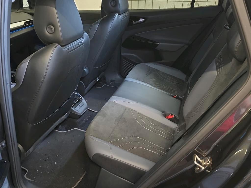 Volkswagen ID.4 2022 6