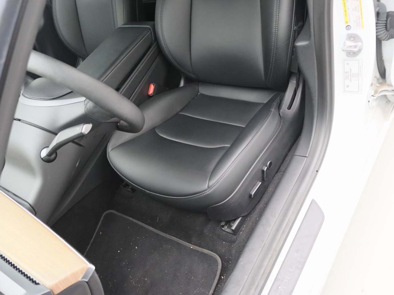 Tesla Model 3 Long-Range AWD 351pk 75 kWh UPGRADE 94,4% SoH [ WARMTEPOMP+AUTOPILOT+620KM WLTP+PREMIUM AUDIO ] 24