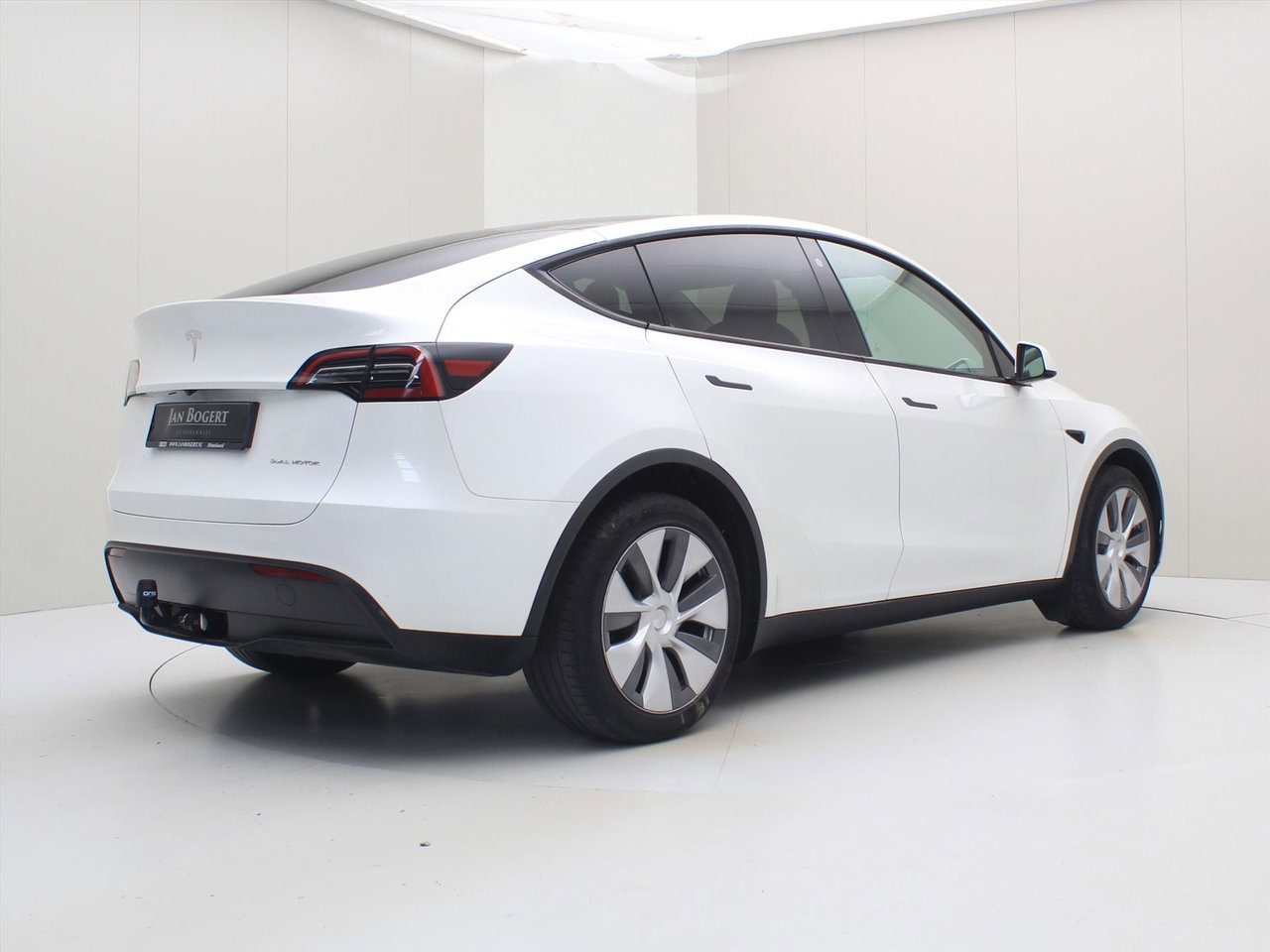 Tesla Model Y Long Range AWD 75kWh 351pk 94.1% SoH [ AMD RYZEN+TREKHAAK+AUTOPILOT+19 INCH+PREMIUM AUDIO ]