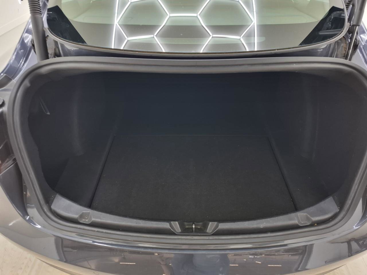 Tesla Model 3 Long-Range AWD 351pk 75 kWh 93% SoH FACELIFT [ WARMTEPOMP+AUTOPILOT+620KM WLTP ] 10